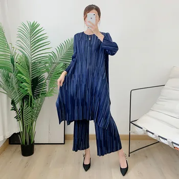 Buruşuk Çizgili Baskılı iki parçalı Takım Elbise 2022 Yazında Moda Geniş Paça Pantolon Seti